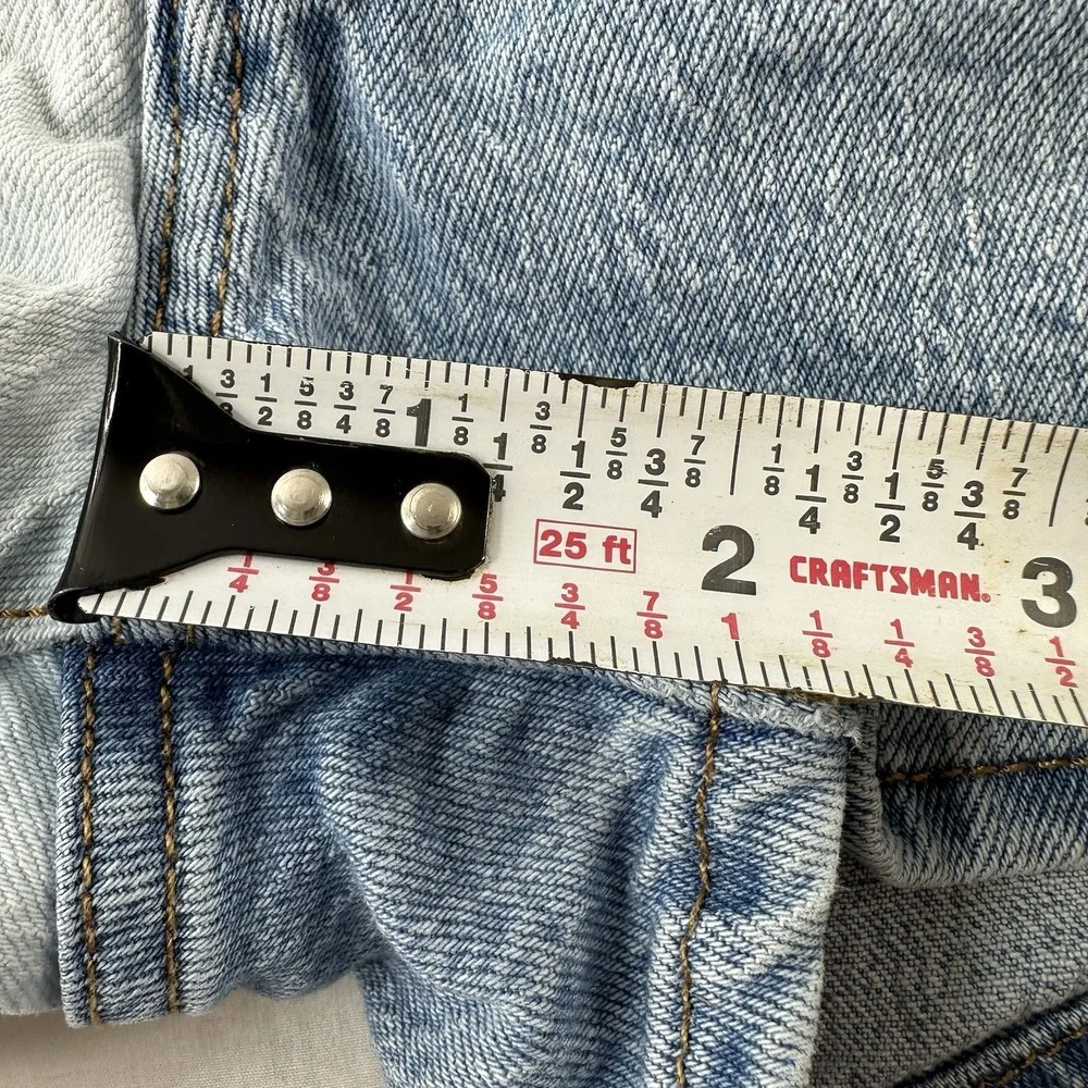 Levi's Women's 501 High Rise Two Tone Denim Jean Shorts Size 30 Button Fly Blue - Picture 12 of 12